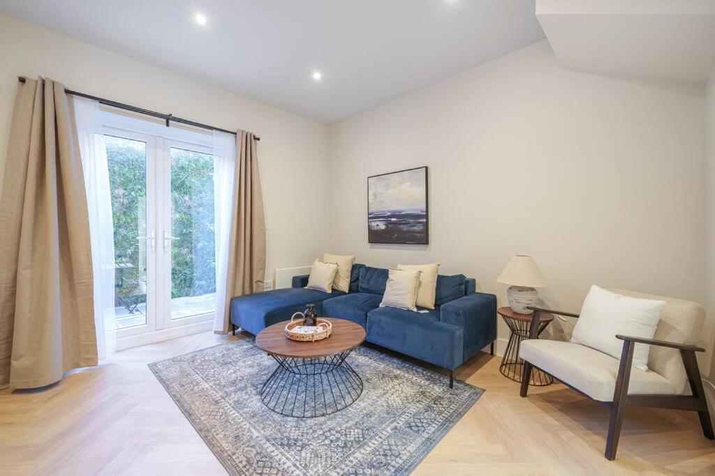 Cosy Tooting Retreat: 2-Bed Gem Apartment London Exterior photo