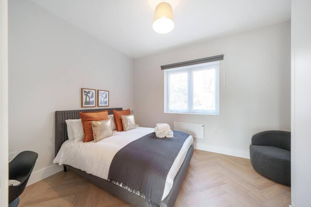 Cosy Tooting Retreat: 2-Bed Gem Apartment London Exterior photo